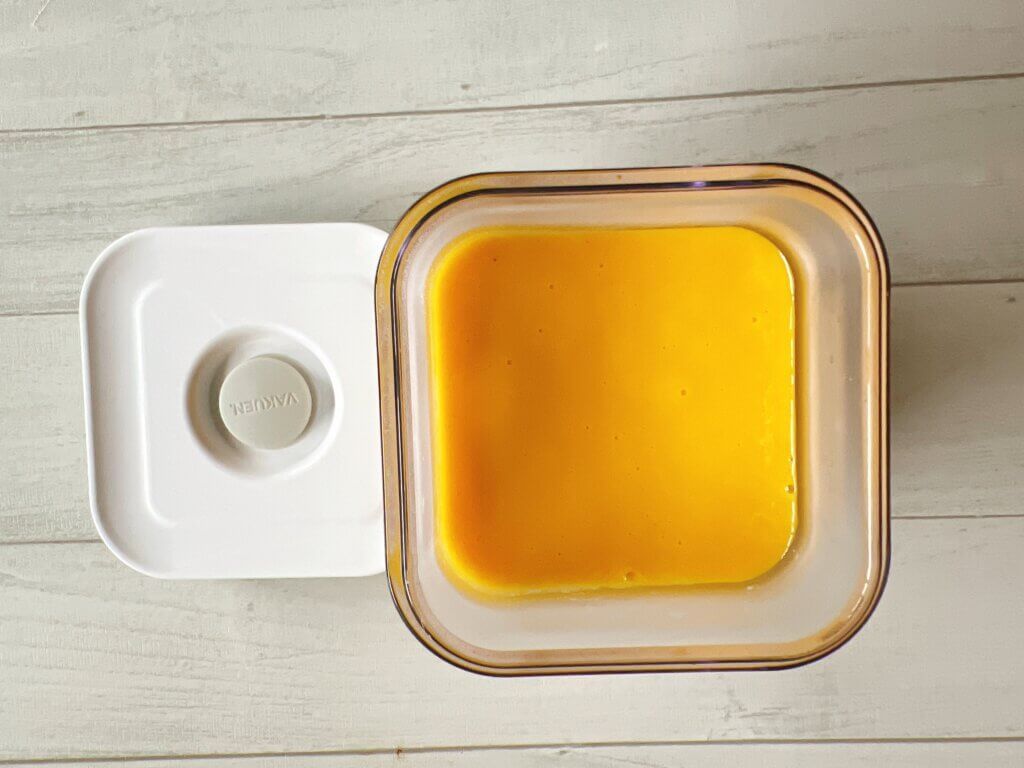 真空保存容器に入れたポタージュ