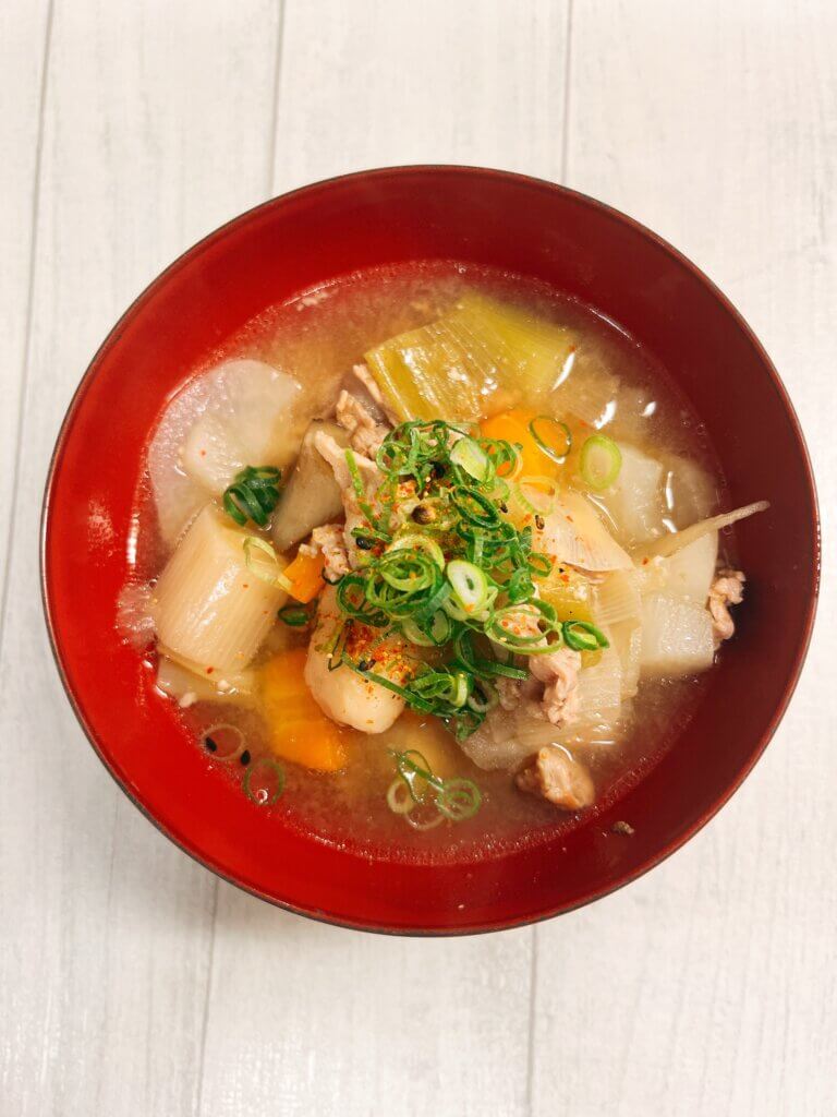 実家の野菜を使って作った豚汁