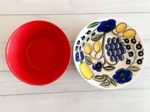 ティーマとパラティッシのボウルを並べて比較