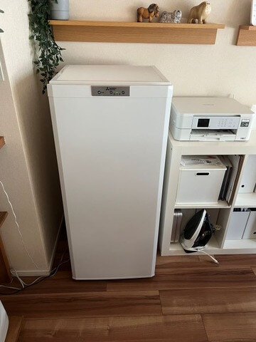 リビングに設置したセカンド冷凍庫