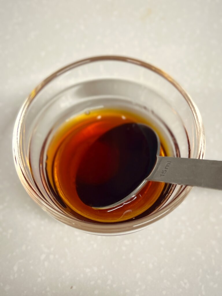 れんこんのきんぴらのタレを合わせる