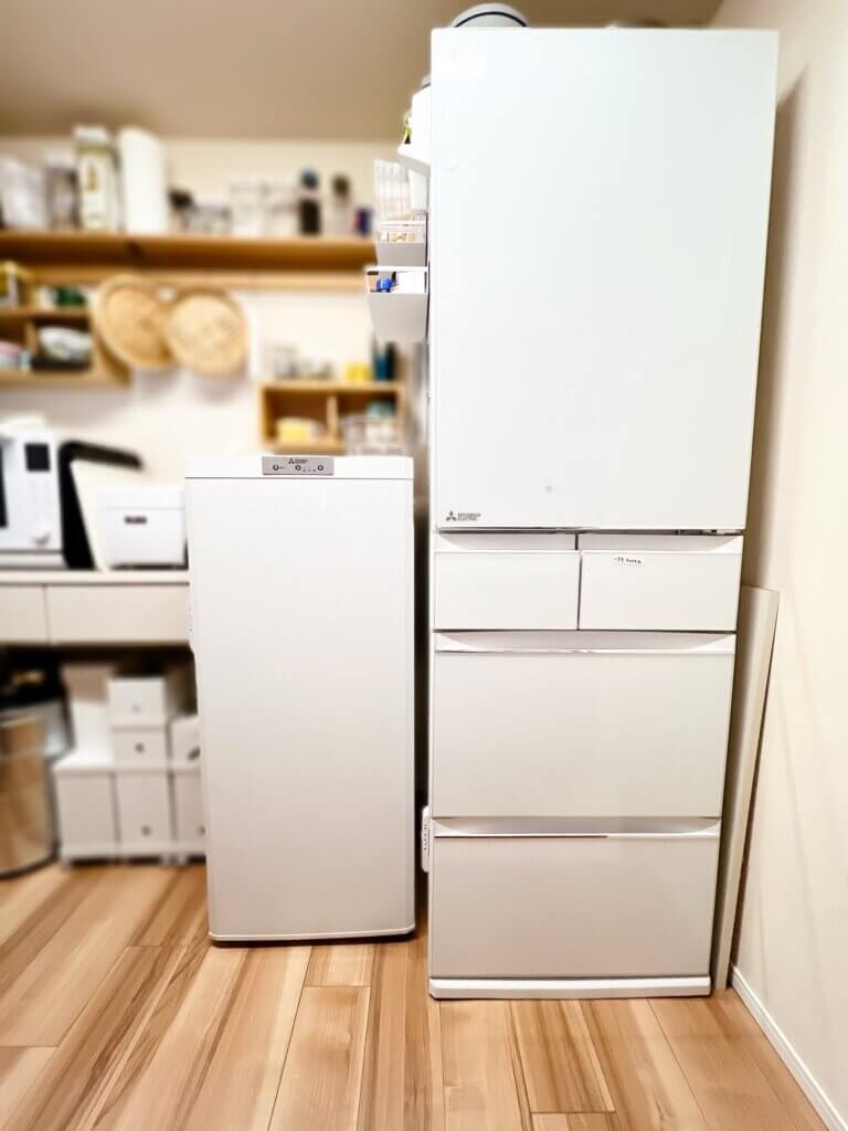 キッチン横に移動した冷凍庫