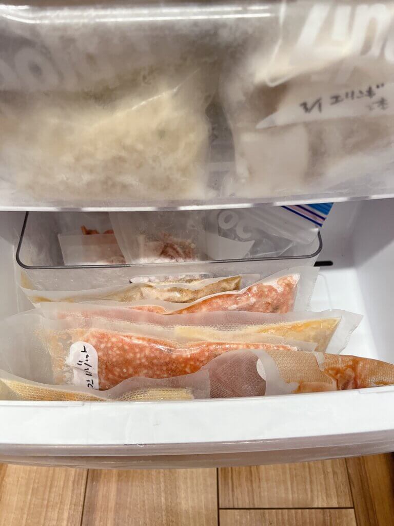 引き出し式冷凍庫の中身