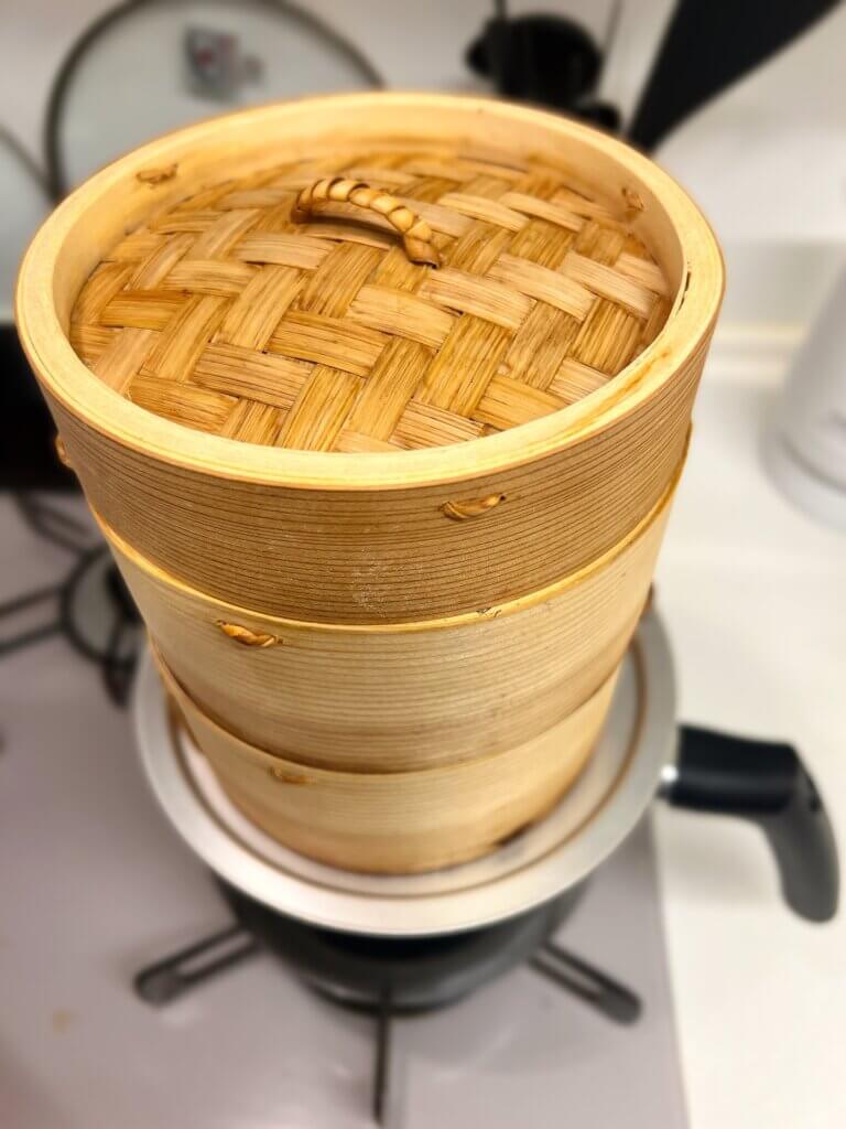 せいろでブロッコリーを蒸している様子。