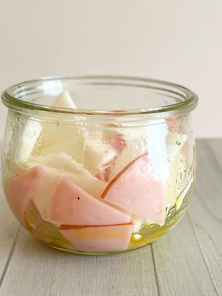 作り置きしたかぶとハムのマリネ