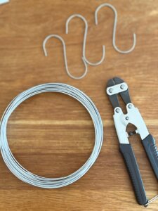 ワイヤーと道具でフックを作る